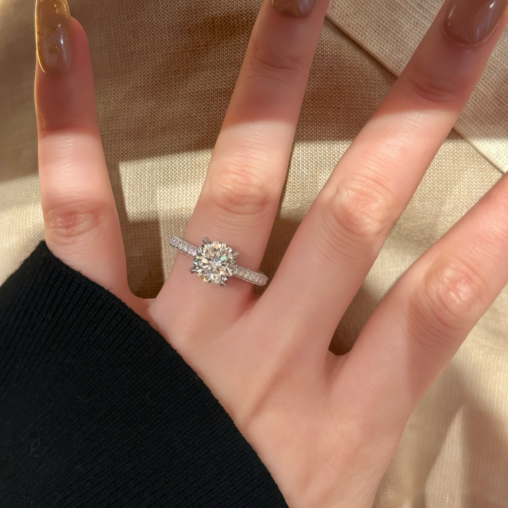 Round Brilliant 2ct Diamond Ring