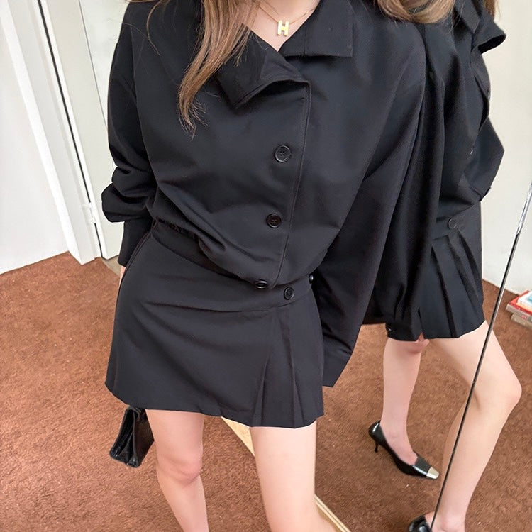 Black Button Long-Sleeve Pleated Dress