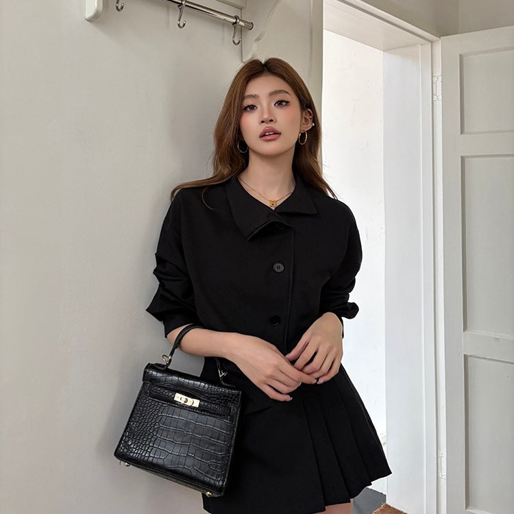 Black Button Long-Sleeve Pleated Dress