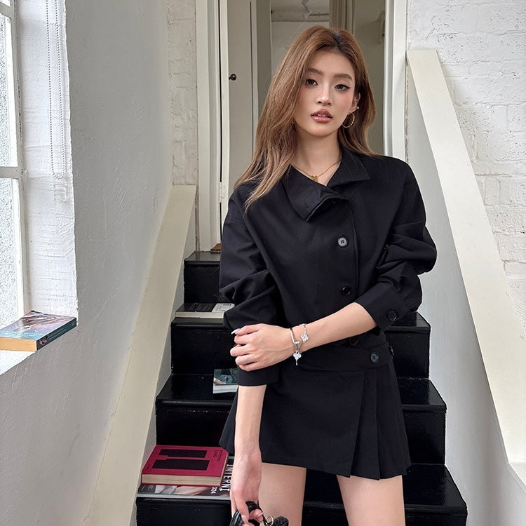 Black Button Long-Sleeve Pleated Dress