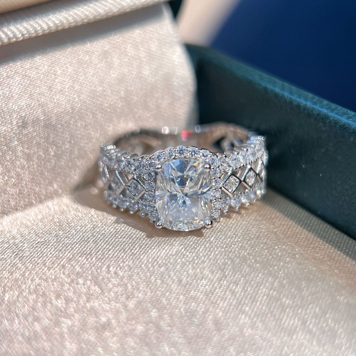 Moissanite 2ct Cushion Cluster Thick Band Ring S925