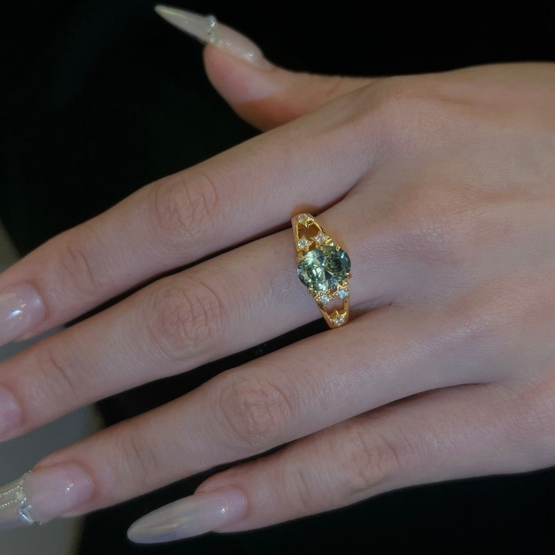 Green Oval Yellow Gold Split Band Ring S925